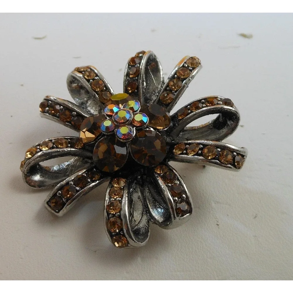 Vintage 1990s Amber Rhinestone Flower Brooch Pin Aurora Borealis Center‎ Silver